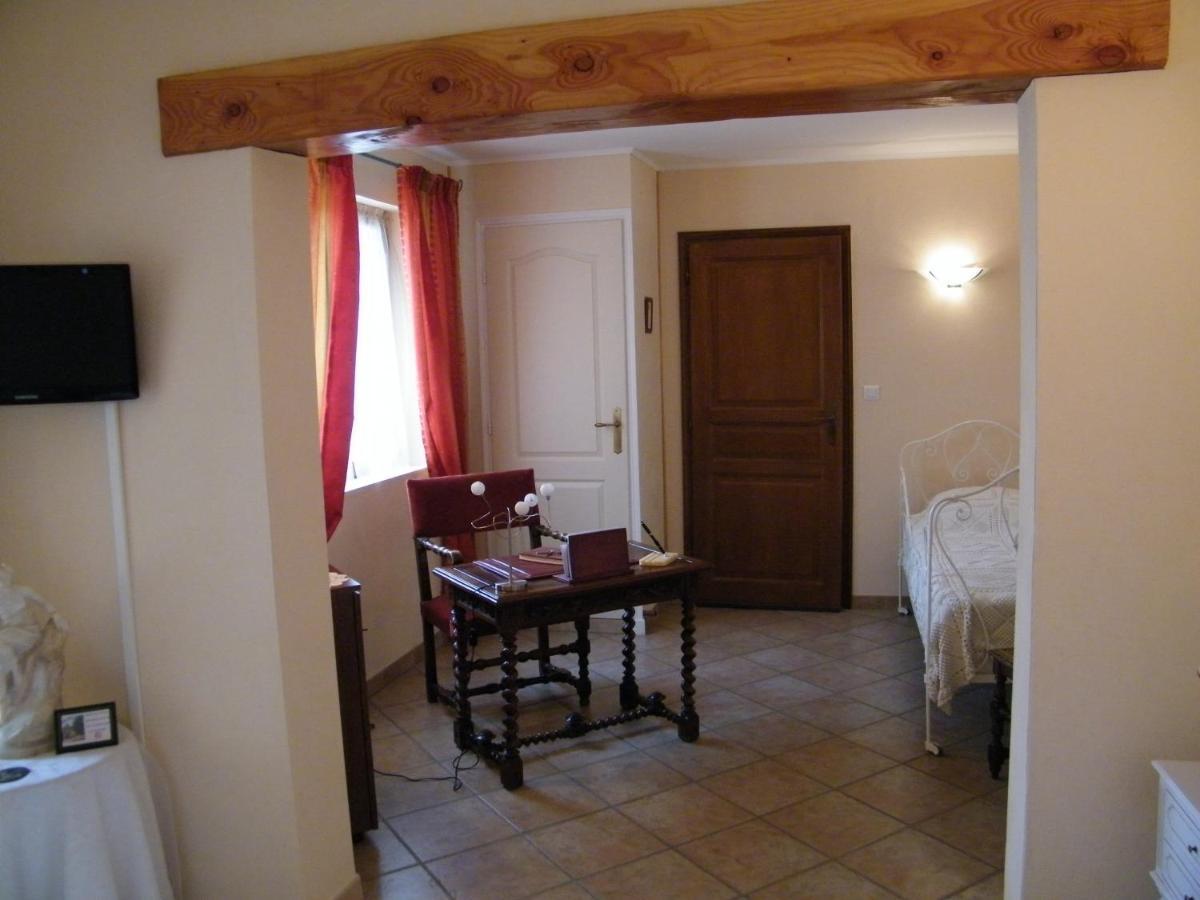 Les Sureaux 3*